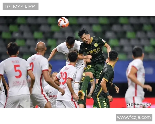 重庆排球队以84分领跑邀请赛积分榜展现强劲实力