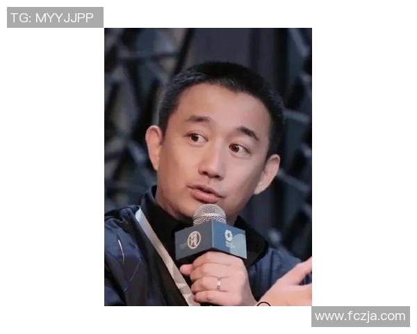 黄磊深度解析足球魅力与技巧分享个人独特心得与经验